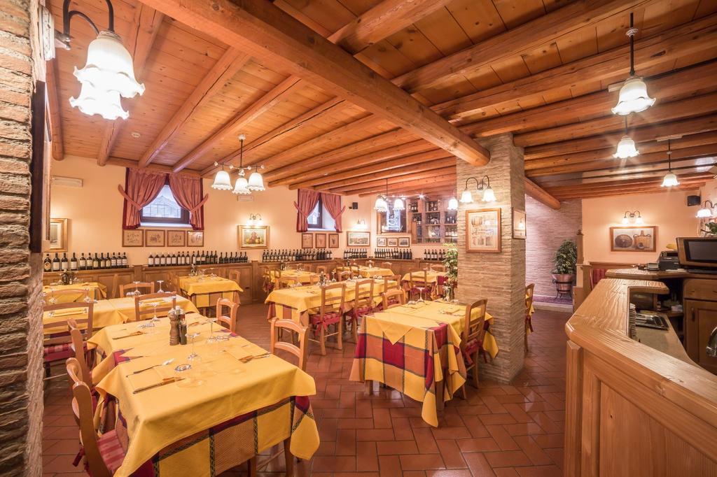 Hotel Faccioli Valeggio sul Mincio Exteriör bild